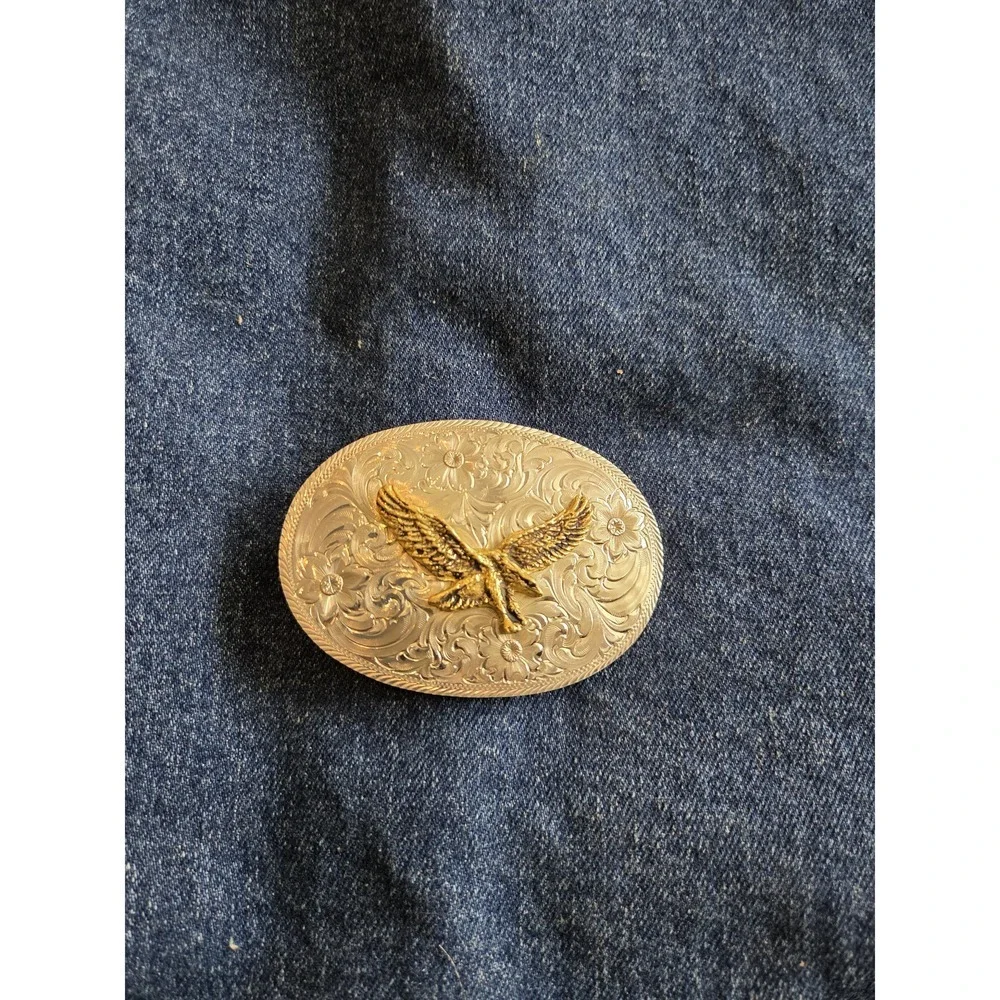 Montana Silversmiths Two-Tone Eagle Oval Belt Buckle - Silver & Antique Gold